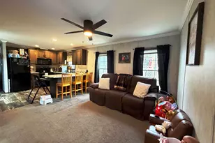 14 Hilltop Manor Mobile Home Park, Littleton, NH 03561 - Photo 11