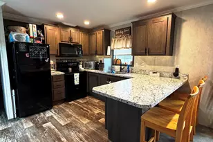 14 Hilltop Manor Mobile Home Park, Littleton, NH 03561 - Photo 7