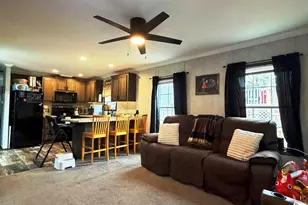 14 Hilltop Manor Mobile Home Park, Littleton, NH 03561 - Photo 7