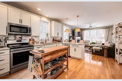 8 Cider Mill Lane, Stratham, NH 03885 - Photo 3