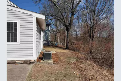 127 Daniel Webster Highway, Merrimack, NH 03054 - Photo 3