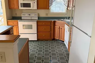 127 Daniel Webster Hwy, Merrimack, NH 03054 - Photo 11