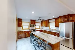 20 Academy Ave, Atkinson, NH 03811 - Photo 3