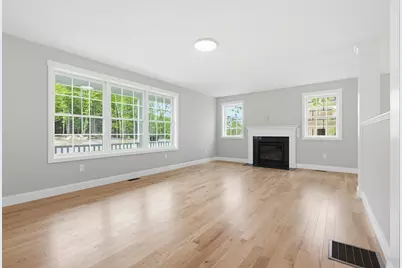 1 Blaisdell Court, Raymond, NH 03077 - Photo 9