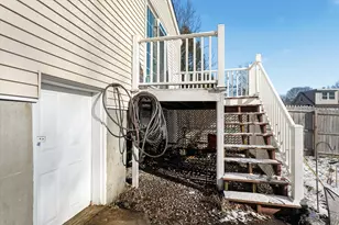 19 Erskine Ave, Manchester, NH 03104 - Photo 13