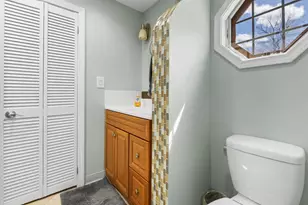 4 Leeann St, Nashua, NH 03062 - Photo 31