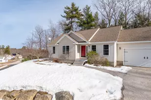 39 Sterling Dr, Laconia, NH 03246 - Photo 3