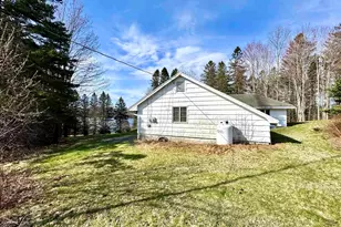 1999 N Main St, Pittsburg, NH 03592 - Photo 27