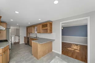 46 Brinton Dr, Nashua, NH 03064 - Photo 9