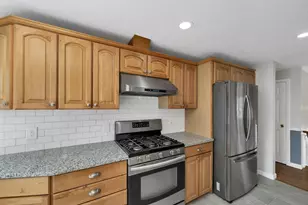 46 Brinton Dr, Nashua, NH 03064 - Photo 5