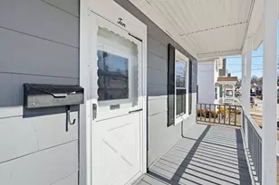 10 Hayes Ave, Manchester, NH 03103 - Photo 5