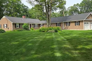 492 Woodlawn Ridge Rd, Pembroke, NH 03275 - Photo 1