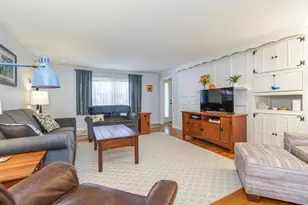 492 Woodlawn Ridge Rd, Pembroke, NH 03275 - Photo 11