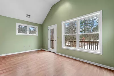 108 W Shore Avenue, Manchester, NH 03109 - Photo 7