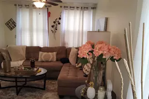 60 McQuesten St, Manchester, NH 03102 - Photo 9