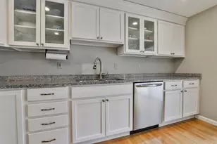 53 Hickory Ln, Windham, NH 03087 - Photo 7