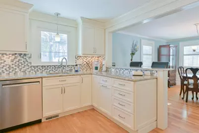 226 North Street, Manchester, NH 03104 - Photo 11