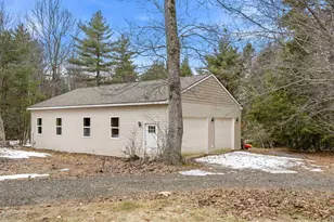 205 Fitzgerald Rd, Rindge, NH 03461 - Photo 5