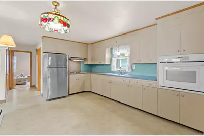 30 Cliff Street, Manchester, NH 03103 - Photo 5