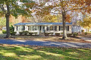 45 Oak Dr, North Hampton, NH 03862 - Photo 1