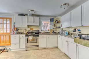 23-25 Bunker Hill St, Lancaster, NH 03584 - Photo 11