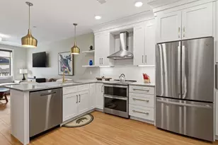 99 Foundry Pl, Portsmouth, NH 03801 - Photo 3