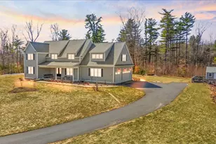 24 Brady Cir, Plaistow, NH 03865 - Photo 3