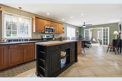 43 Hampshire Hills Drive, Bow, NH 03304 - Photo 5