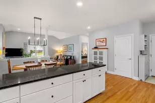 12 Mill Pond Rd, Brentwood, NH 03833 - Photo 9