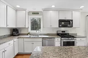 36 Dow Rd, Mont Vernon, NH 03057 - Photo 15