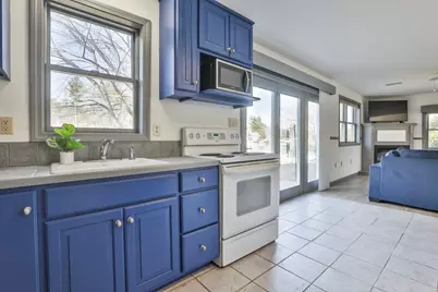 105 Conleys Grove Road, Derry, NH 03038 - Photo 19