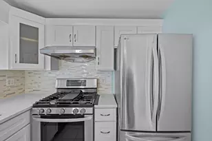 31 Bluestone Dr, Nashua, NH 03060 - Photo 3