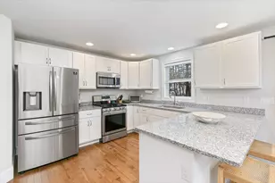 217 S Main St, Seabrook, NH 03874 - Photo 9