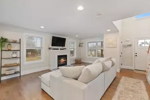 217 S Main St, Seabrook, NH 03874 - Photo 5