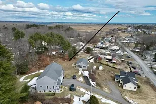 217 S Main St, Seabrook, NH 03874 - Photo 3