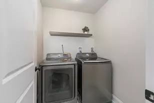 217 S Main St, Seabrook, NH 03874 - Photo 29