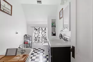 208 Academy St, Laconia, NH 03246 - Photo 19