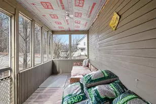 208 Academy St, Laconia, NH 03246 - Photo 15