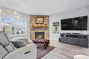 523 Coolidge Ave, Manchester, NH 03102 - Photo 5