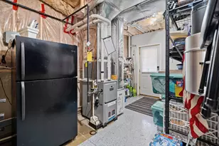 523 Coolidge Ave, Manchester, NH 03102 - Photo 37