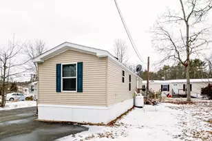 34 Pineland Park Rd, Milton, NH 03851 - Photo 3