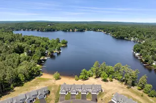 39 Kibrel Ct, Sandown, NH 03873 - Photo 1