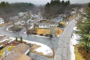 4 Kittery Dr, Nashua, NH 03062 - Photo 35