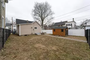 435 Central St, Manchester, NH 03103 - Photo 5