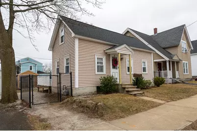 435 Central Street, Manchester, NH 03103 - Photo 3