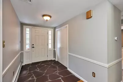 28 Wendover Way, Bedford, NH 03110 - Photo 5