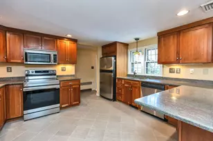 28 Wendover Way, Bedford, NH 03110 - Photo 33