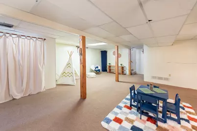 11 Suzanne Drive, Portsmouth, NH 03801 - Photo 15