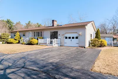 11 Suzanne Drive, Portsmouth, NH 03801 - Photo 1