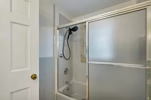 10 Patricia St, Windham, NH 03087 - Photo 35